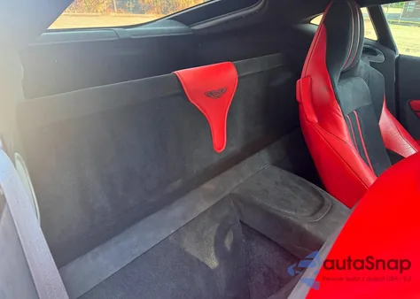 2020 Aston Martin Vantage z USA, uszkodzony, nr VIN SCFSMGAW9LGN04570